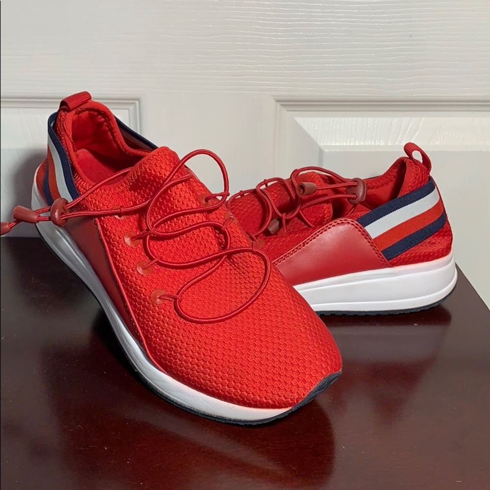 Tommy Hilfiger Women’s Fashion Sneaker